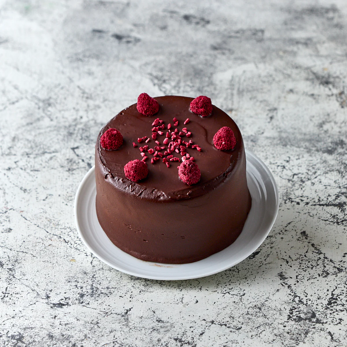 Vegan Chocolate Raspberry Velvet Cake - Image 4