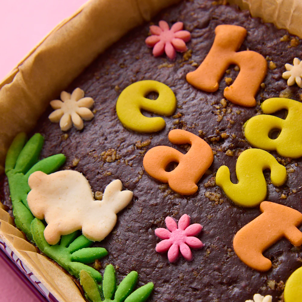 Vegan Happy Easter Brownie Slab - Image 3