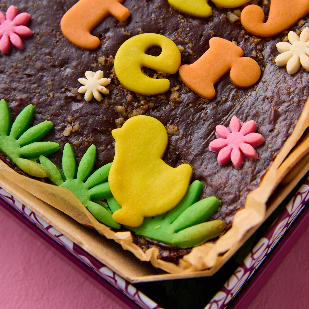 Vegan Happy Easter Brownie Slab - Image 4